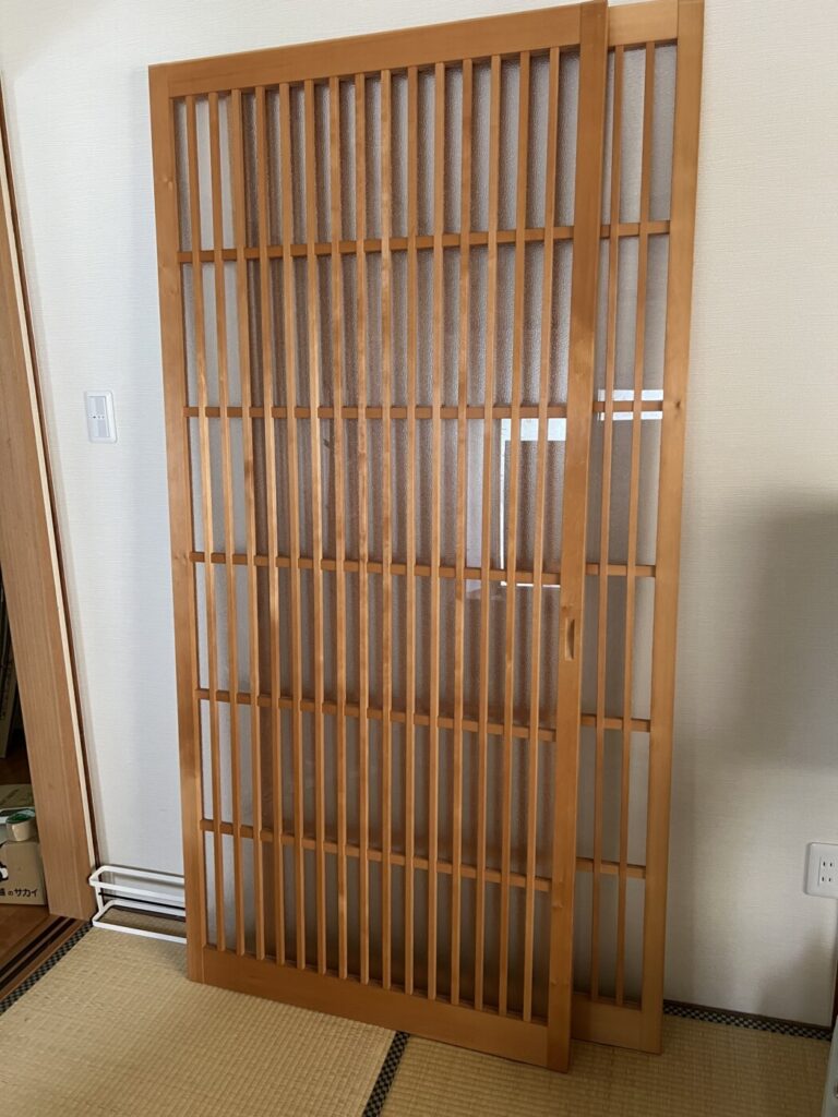 引き違いガラス木製ガラス建具