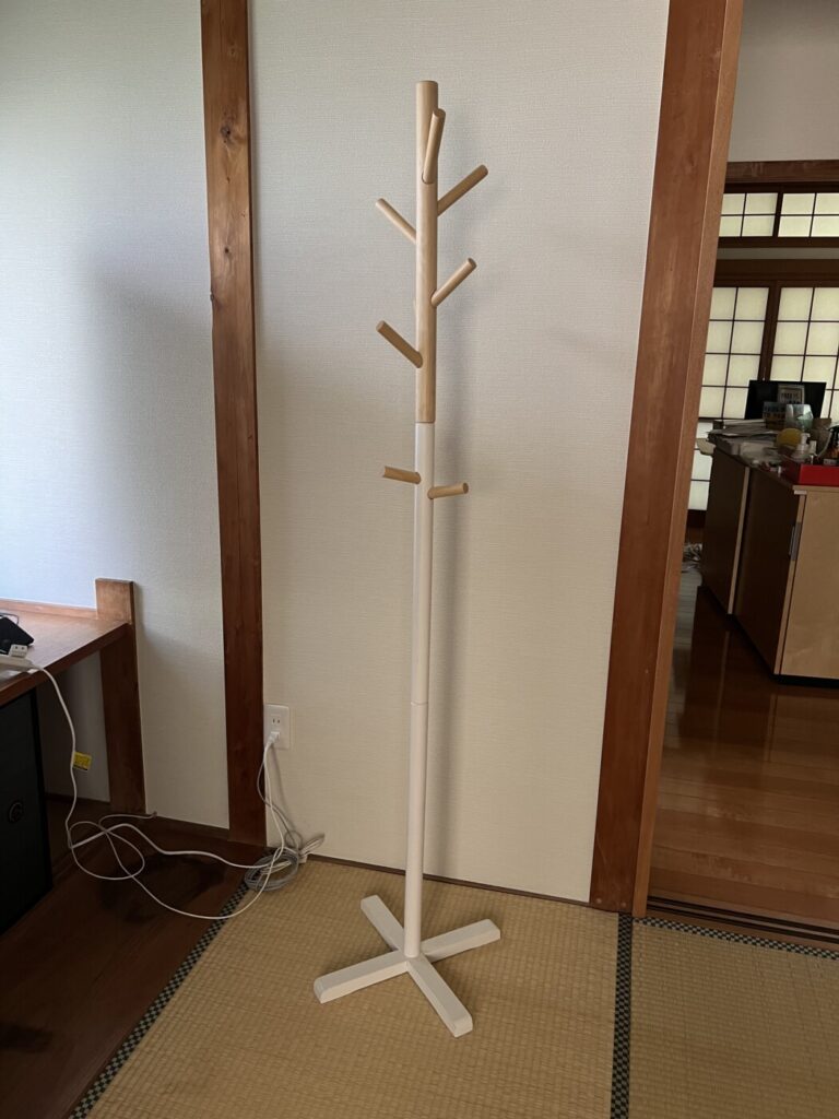 帽子やコート、カバンを掛ける収納ツール